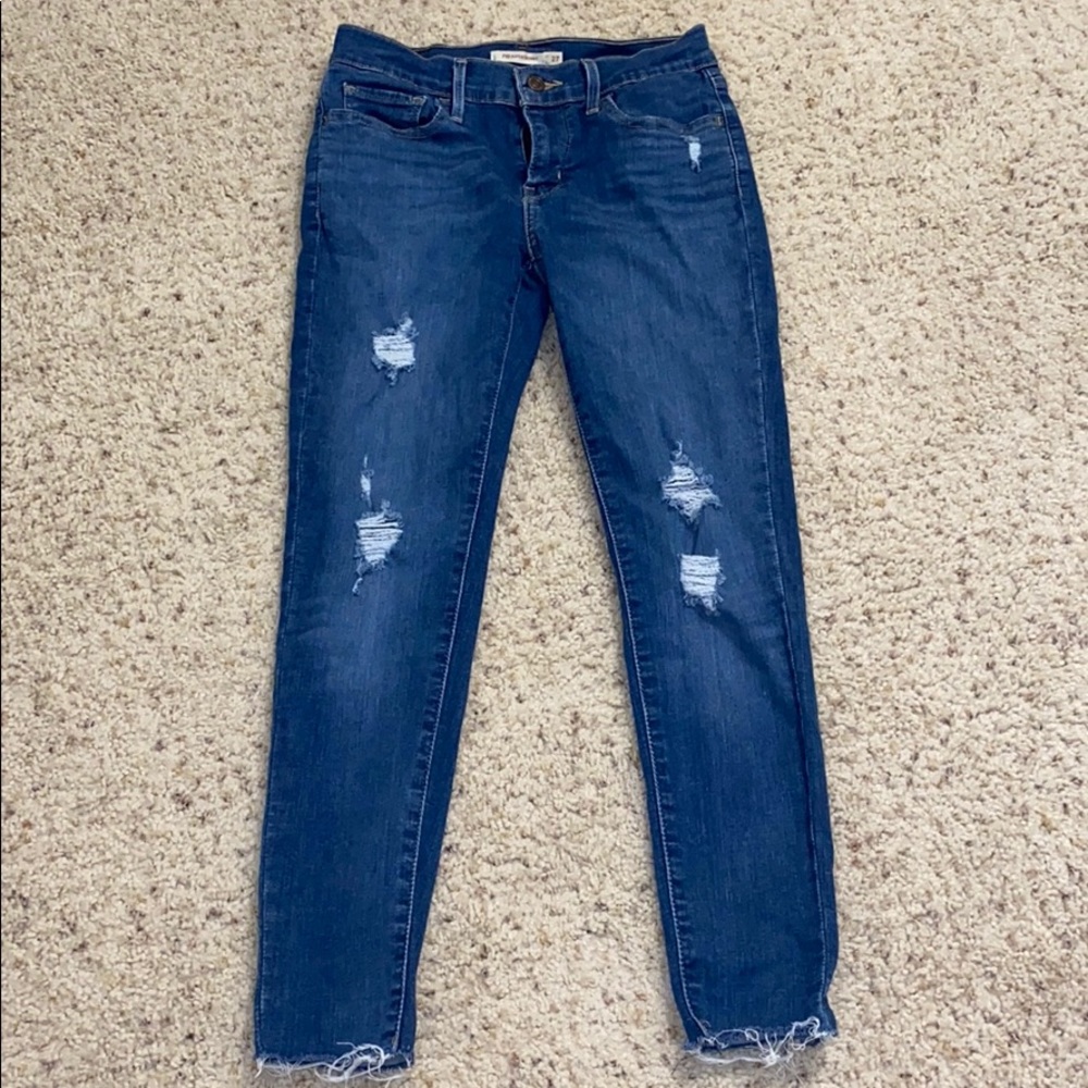 Levi’s Super Skinny Jeans SIZE: 27